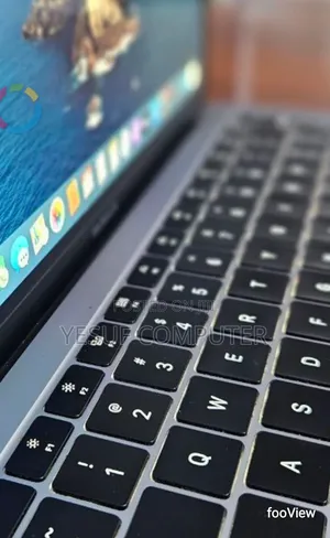 Photo - New Laptop Apple MacBook Air 2019 8GB Intel Core I5 SSD 128GB