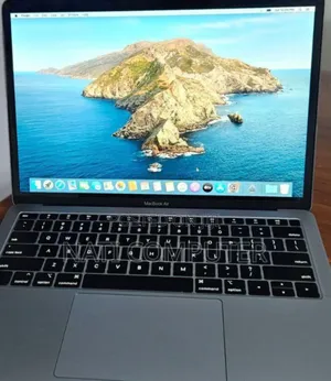 New Laptop Apple MacBook Pro 2019 8GB Intel Core I5 SSD 128GB