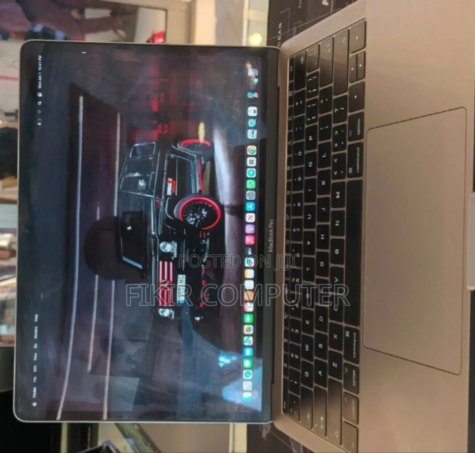 New Laptop Apple MacBook Pro 2017 8GB Intel Core I5 SSD 128GB