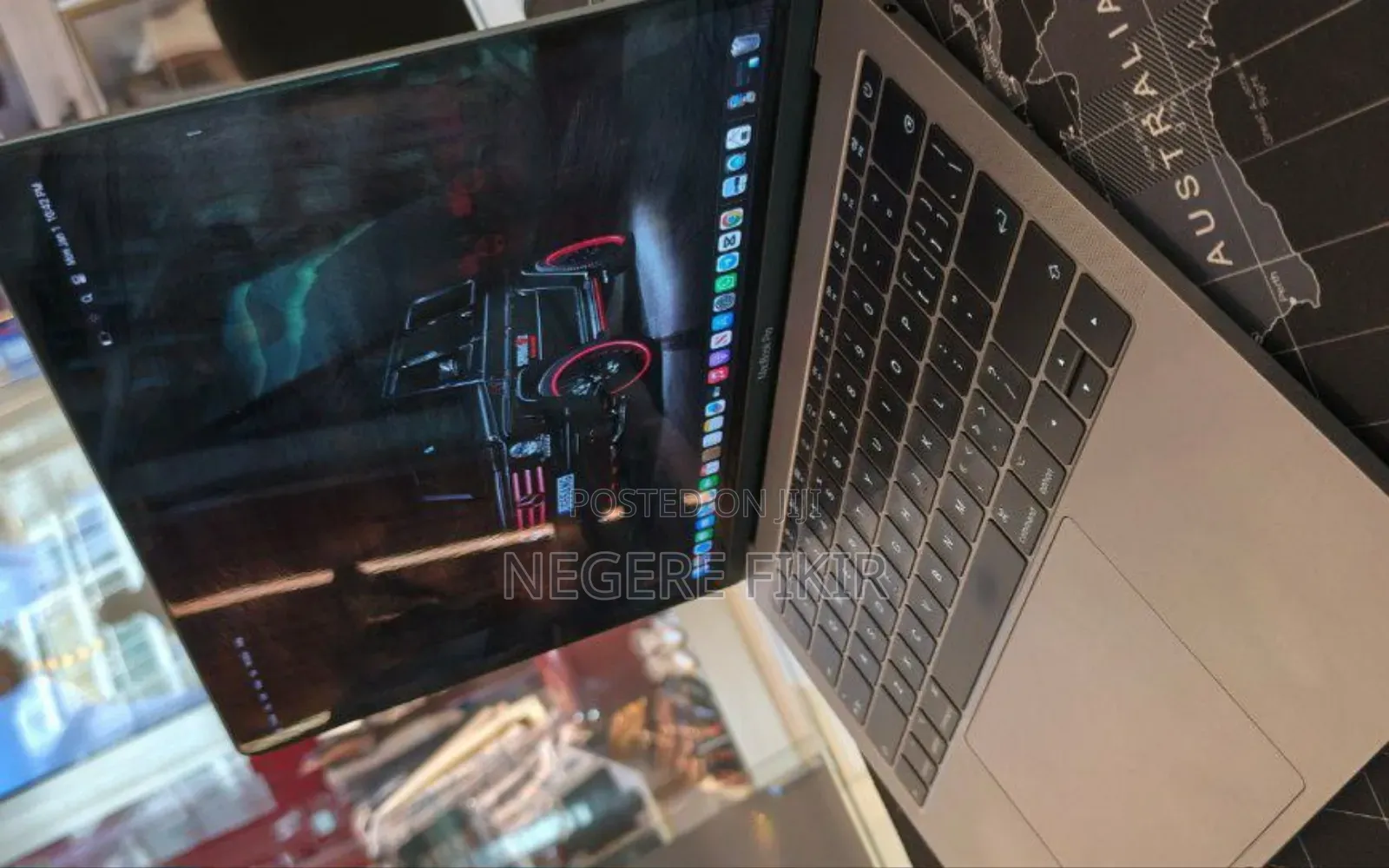 New Laptop Apple MacBook Pro 2017 8GB Intel Core I5 SSD 128GB