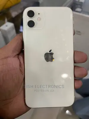 New Apple iPhone 11 128 GB White