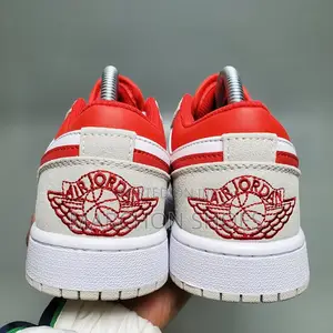 Nike Air Jordan 1 Low Se “Light Smoke Grey / Gym Red” (Men)