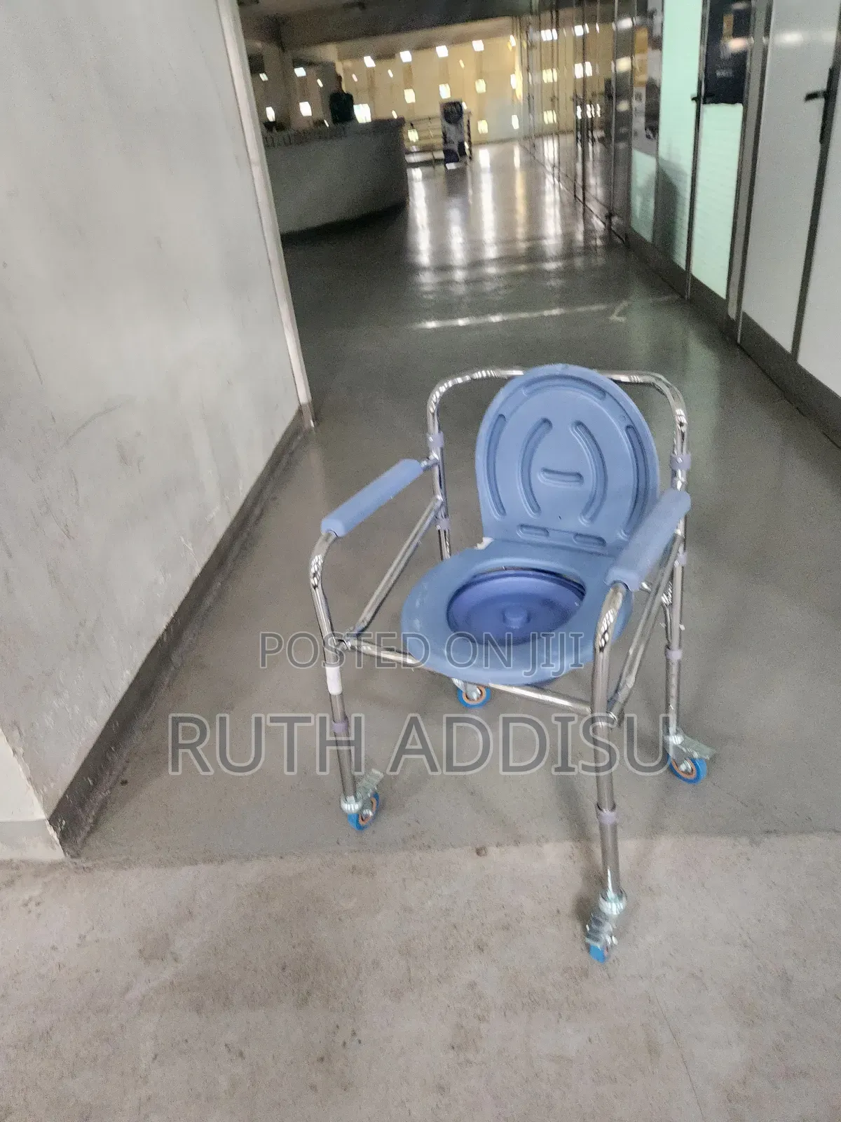 Commode Chair鳵麗水commode Chair輕巧toilet Chair麻醉commode Chair Wheelchair