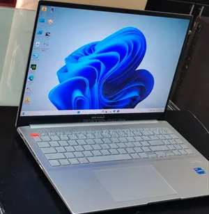 New Laptop Asus VivoBook 15 X505BA 16GB Intel Core I7 SSD 512GB