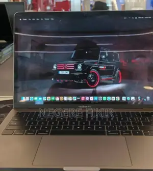 Photo - New Laptop Apple MacBook Pro 2017 8GB Intel Core I5 SSD 128GB