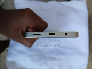 New Samsung Galaxy A06 128 GB Gold