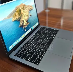 New Laptop Apple MacBook Air 2019 8GB Intel Core I5 SSD 128GB
