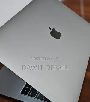 New Laptop Apple MacBook Air 2019 8GB Intel Core I5 SSD 128GB