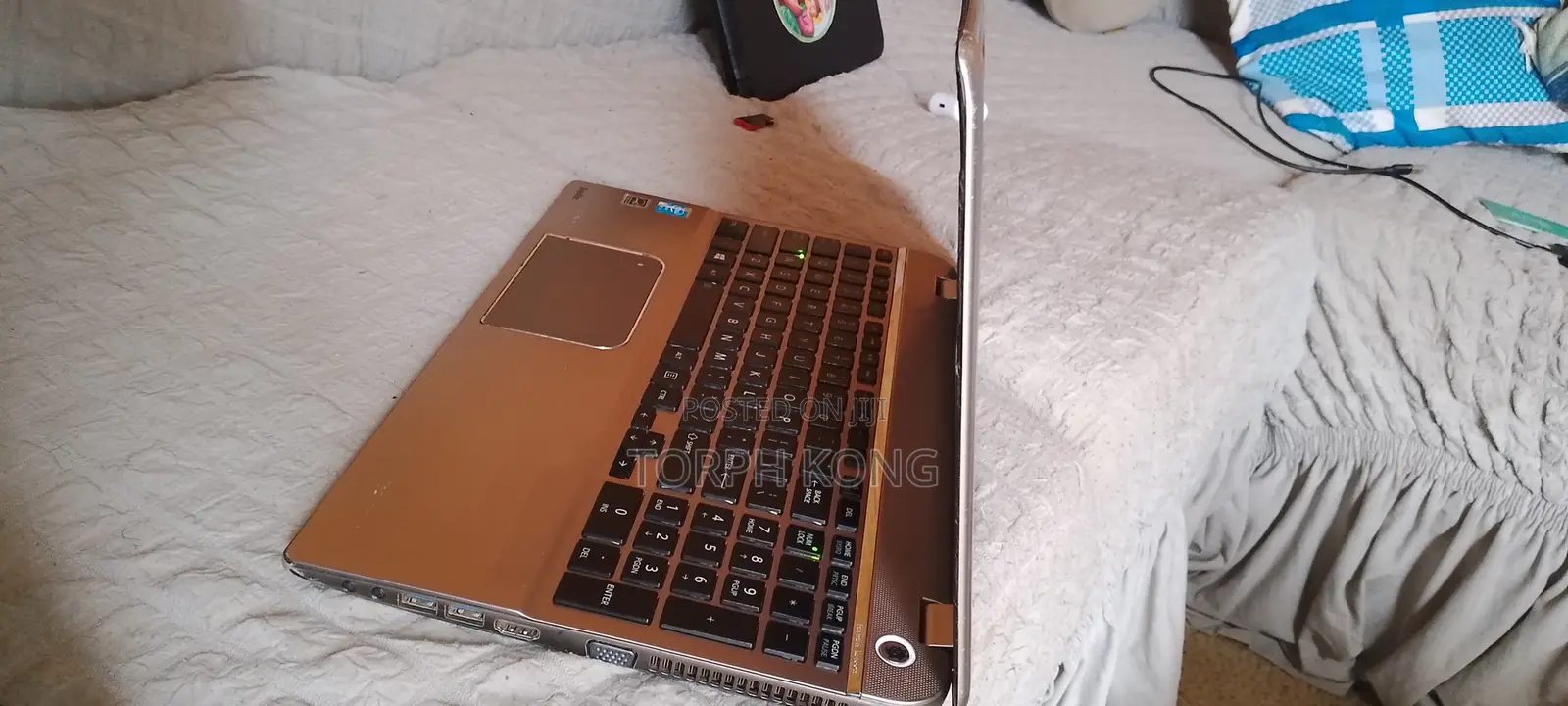 Laptop Toshiba Satellite P500 8GB Intel Core I5 HDD 750GB