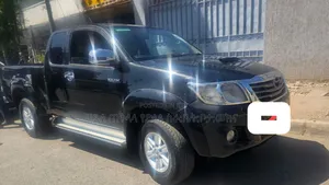 Toyota Hilux 2012 Matt Black