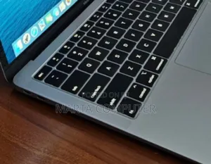 New Laptop Apple MacBook Air 2019 8GB Intel Core I5 SSD 128GB