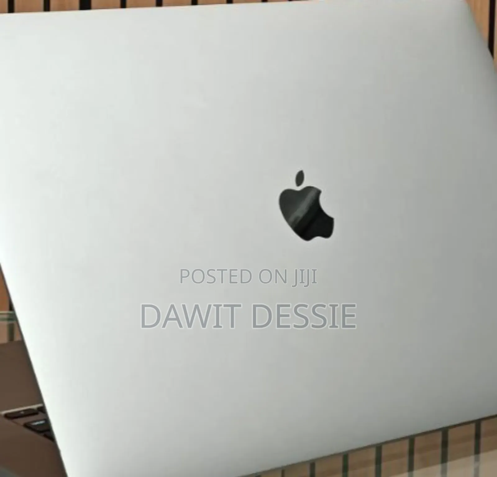 New Laptop Apple MacBook Pro 2019 16GB Intel Core I7 SSD 512GB