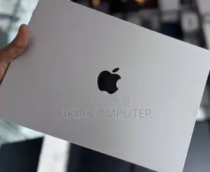 New Apple MacBook Pro 2023 M3 Pro 14-Inch 8GB Intel Core M3 SSD 512GB