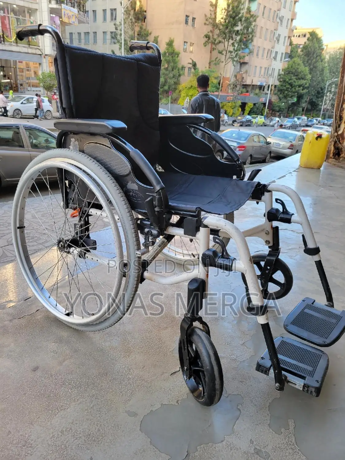 Standard Lightweight Wheelchair驕啥european Wheelchair//Wilcherዊልቼር