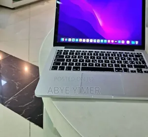 New Laptop Apple MacBook Pro 2015 8GB Intel Core I5 SSD 256GB