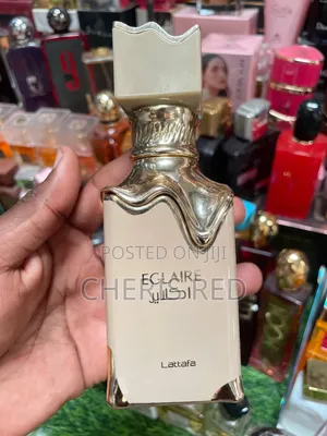 Photo - Eclaire Lattafa Perfume
