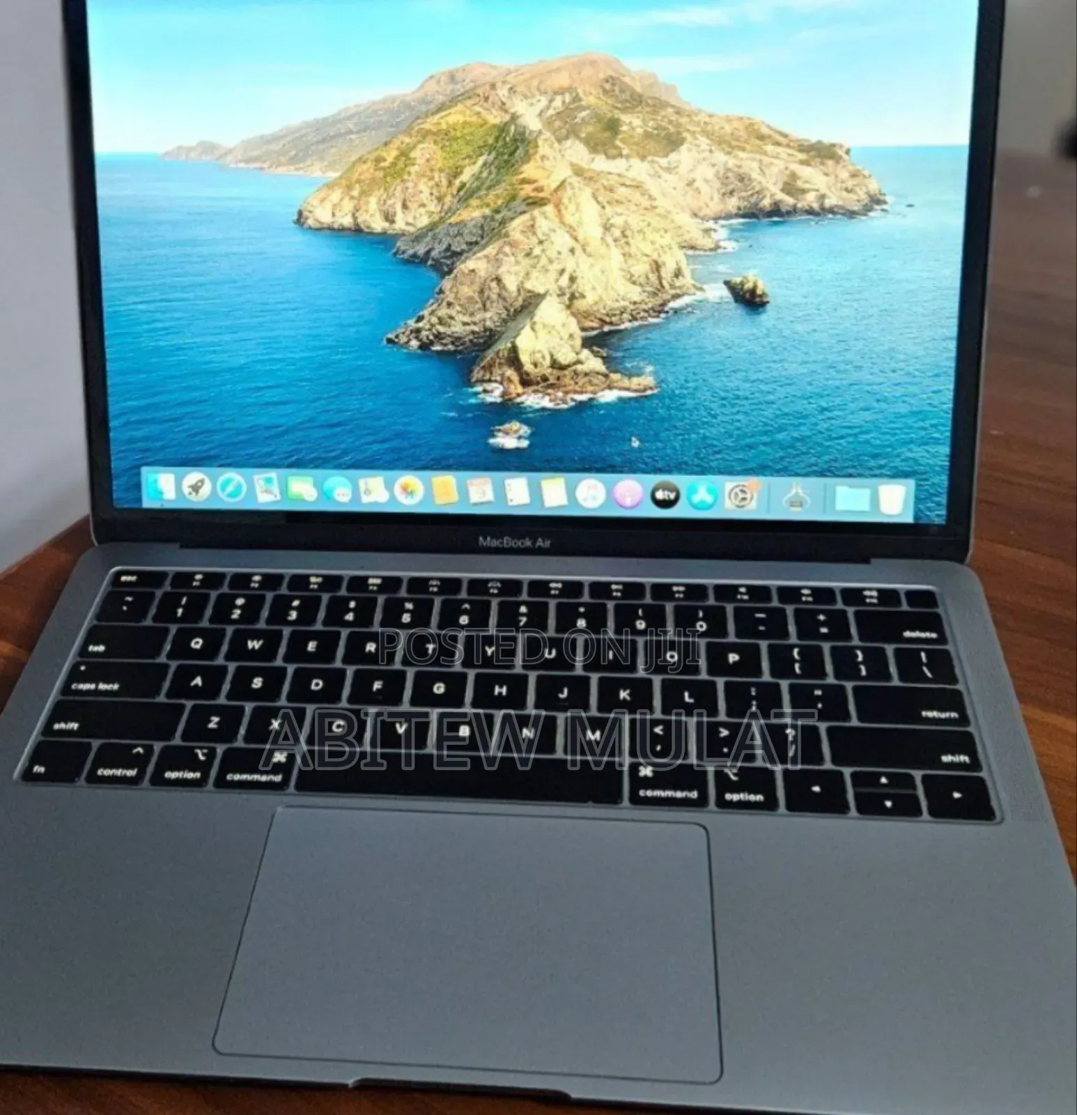 New Laptop Apple MacBook Pro 2019 8GB Intel Core I5 SSD 128GB