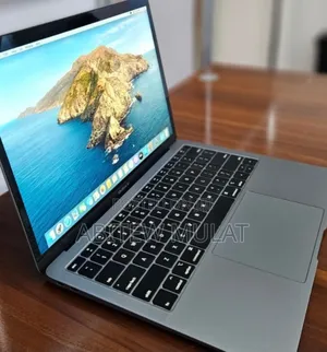 New Laptop Apple MacBook Pro 2019 8GB Intel Core I5 SSD 128GB