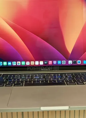 New Laptop Apple MacBook Pro 2019 16GB Intel Core I7 SSD 512GB