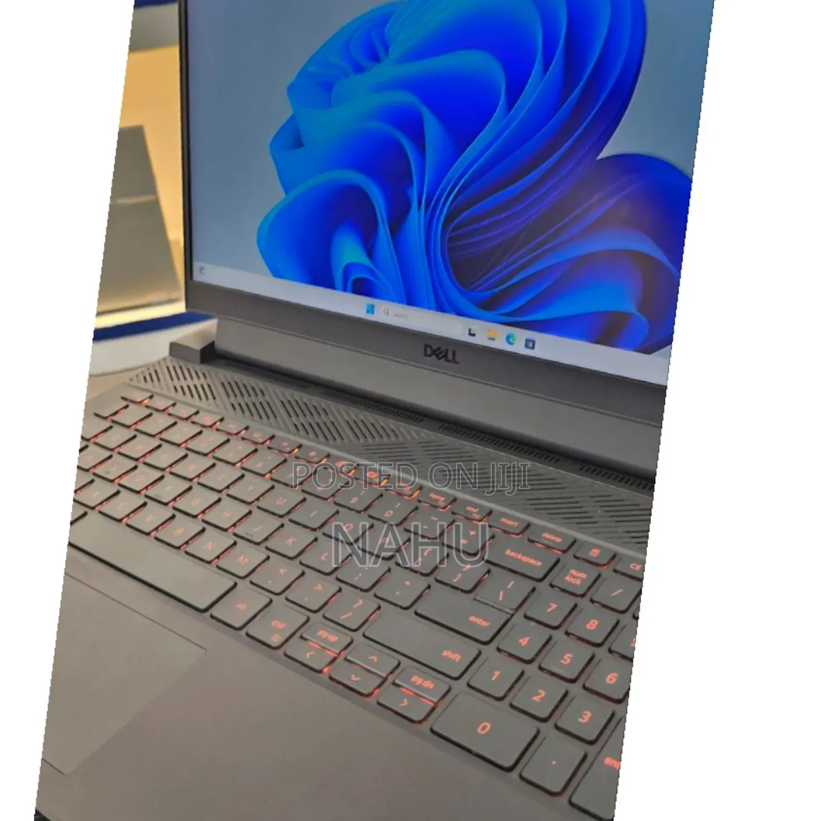 New Laptop Dell G15 5535 16GB Intel Core I7 SSD 1T