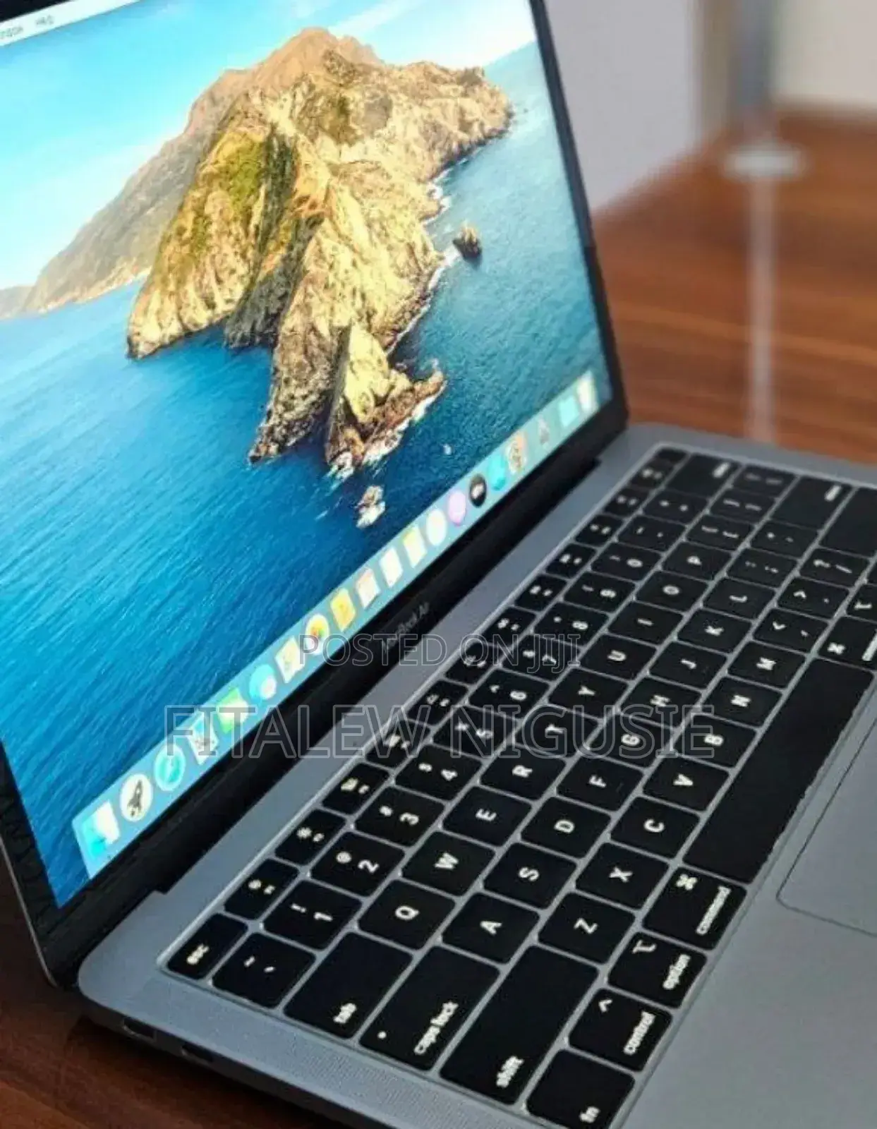 New Laptop Apple MacBook Air 2019 8GB Intel Core I5 SSD 256GB