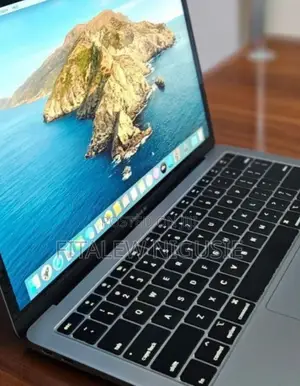 New Laptop Apple MacBook Air 2019 8GB Intel Core I5 SSD 256GB