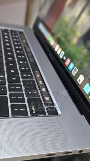 New Laptop Apple MacBook Pro 2019 16GB Intel Core I9 SSD 1T