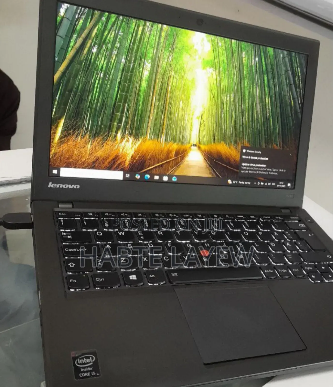 New Laptop Lenovo ThinkPad Yoga 8GB Intel Core I5 SSD 256GB