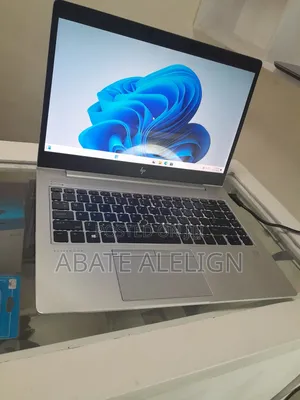 Photo - New Laptop HP EliteBook 840 16GB Intel Core I5 SSD 512GB