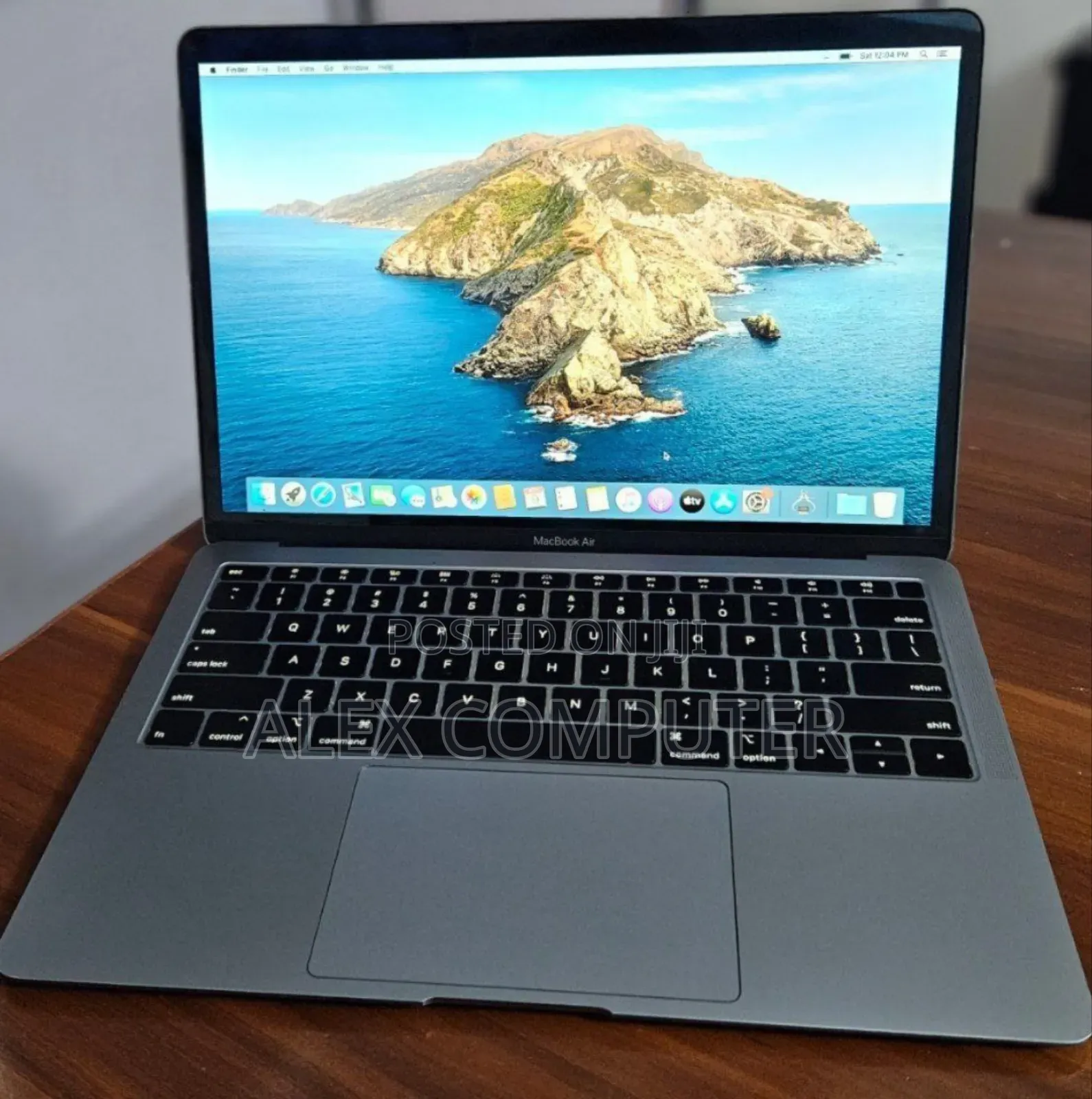 New Laptop Apple MacBook 2019 8GB Intel Core I5 SSD 128GB