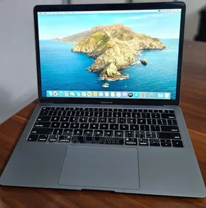 New Laptop Apple MacBook 2019 8GB Intel Core I5 SSD 128GB