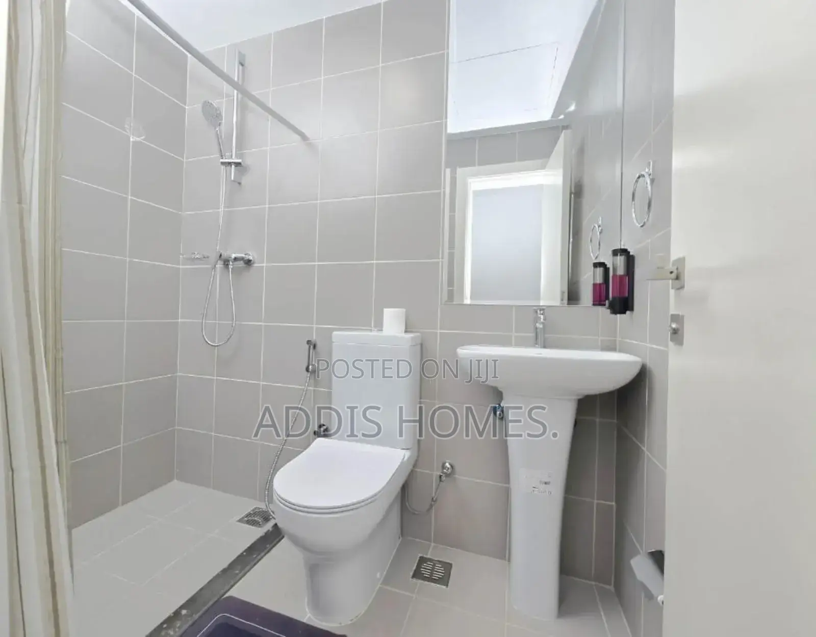 Furnished 4bdrm Apartment in Bole for rent