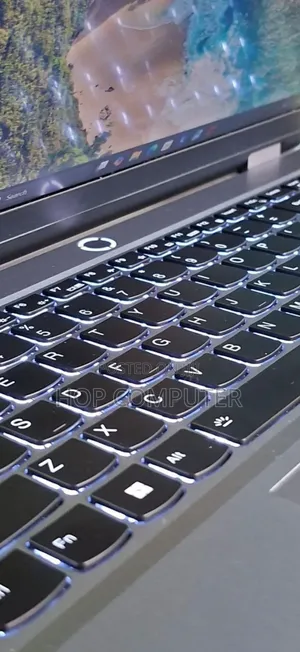 New Laptop Lenovo LOQ 15ARP9 16GB AMD Ryzen 7 SSD 1T