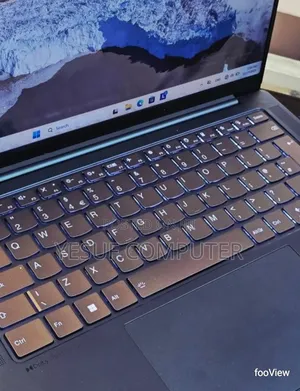 New Laptop Lenovo Yoga 7i 16GB Intel Core I7 SSD 1T