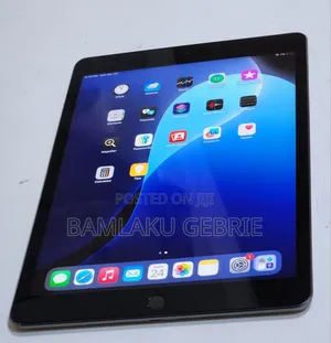 Photo - New Apple iPad Pro 11 (2022) 64 GB