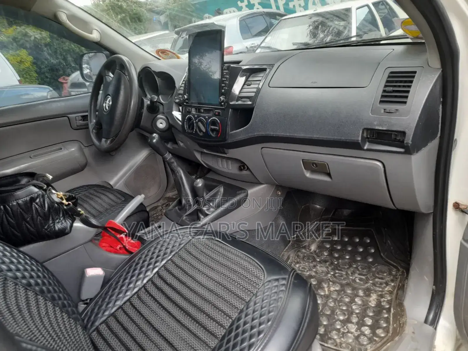 Toyota Hilux 2008 White