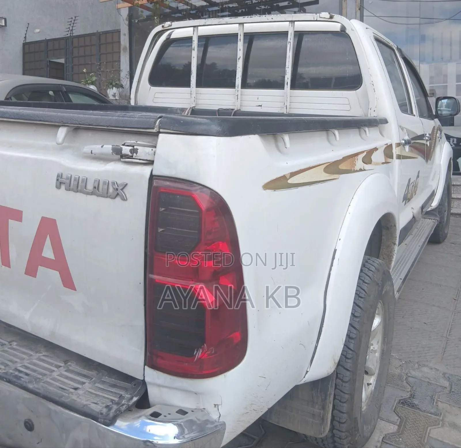 Toyota Hilux 2008 White