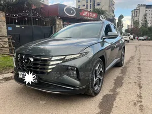 Photo - Hyundai Tucson 2021 Gray