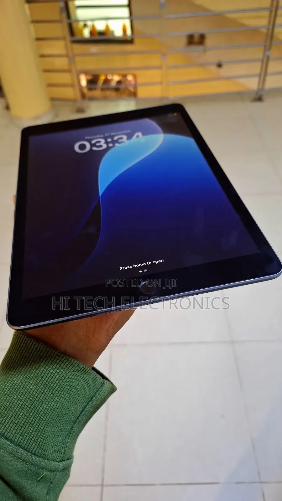 New Apple iPad 10.2 (2019) 32 GB Gray