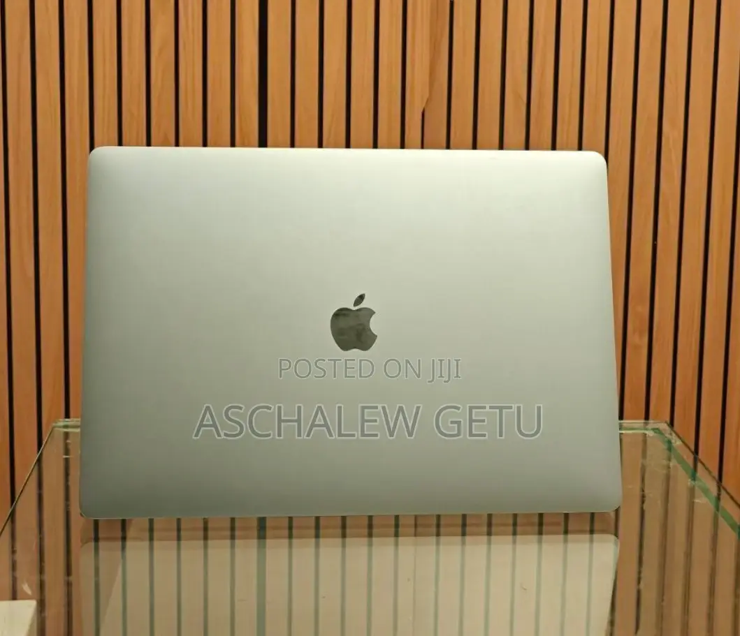 New Laptop Apple MacBook Pro 2019 16GB Intel Core I7 SSD 512GB