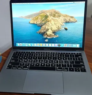 New Laptop Apple MacBook Air 2019 8GB Intel Core I5 SSD 128GB