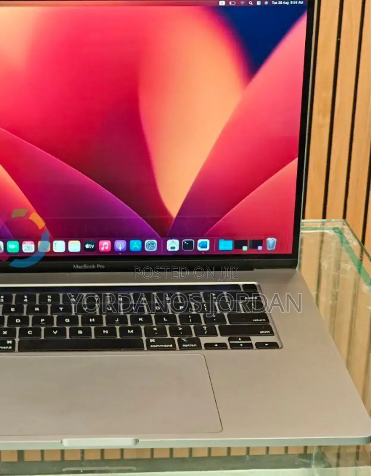 New Laptop Apple MacBook Pro 2019 16GB Intel Core I7 SSD 512GB