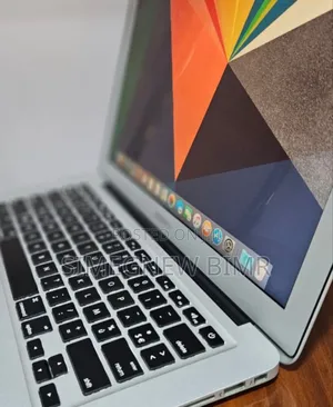 New Laptop Apple MacBook Air 2015 8GB Intel Core I5 SSD 256GB