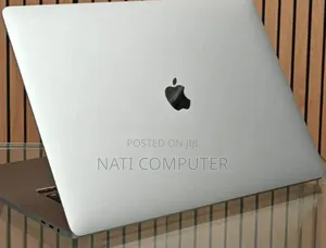 New Laptop Apple MacBook Pro 2019 16GB Intel Core I7 SSD 512GB