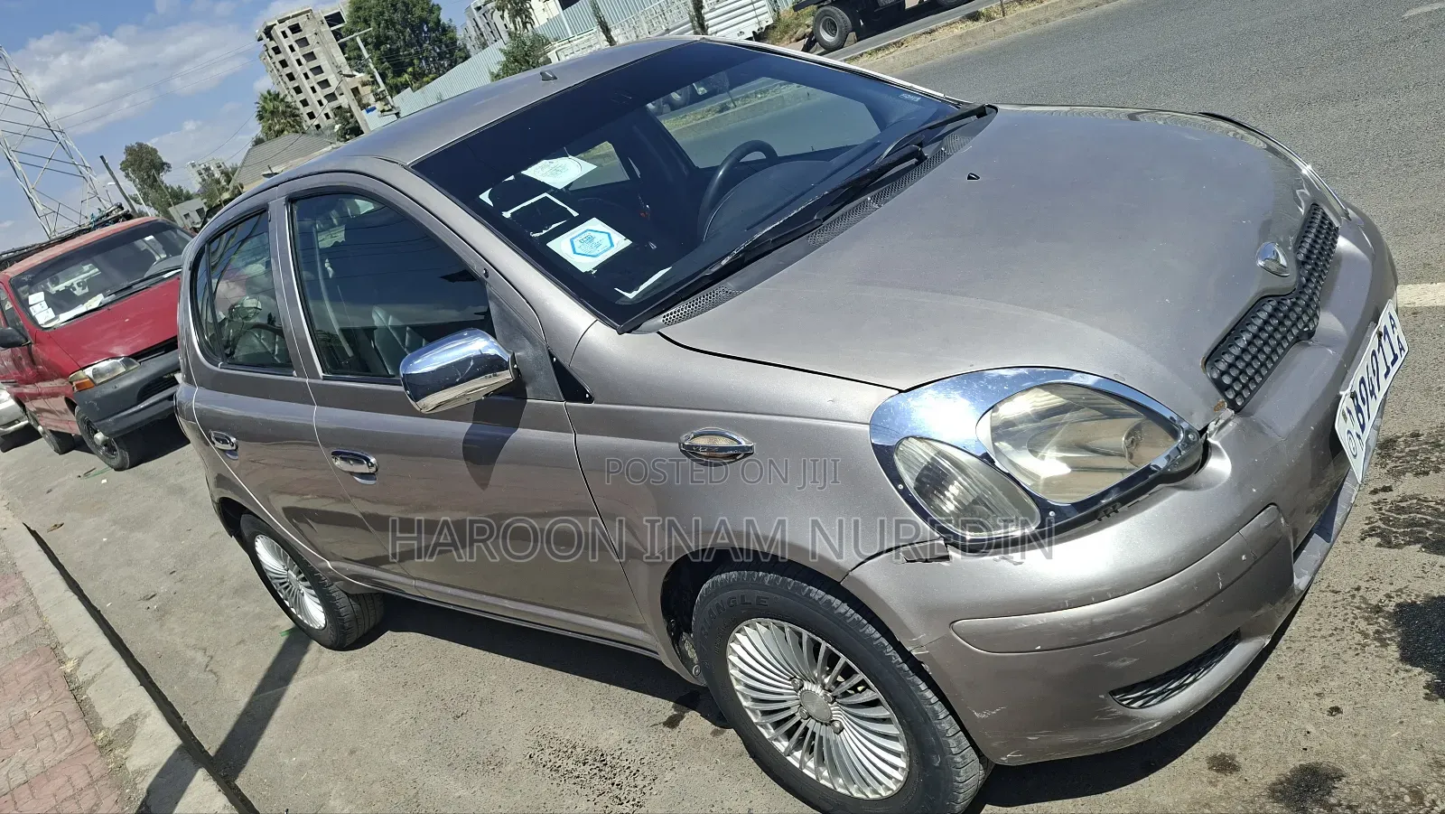 Toyota Vitz 1.0 FWD 5dr 2002 Brown