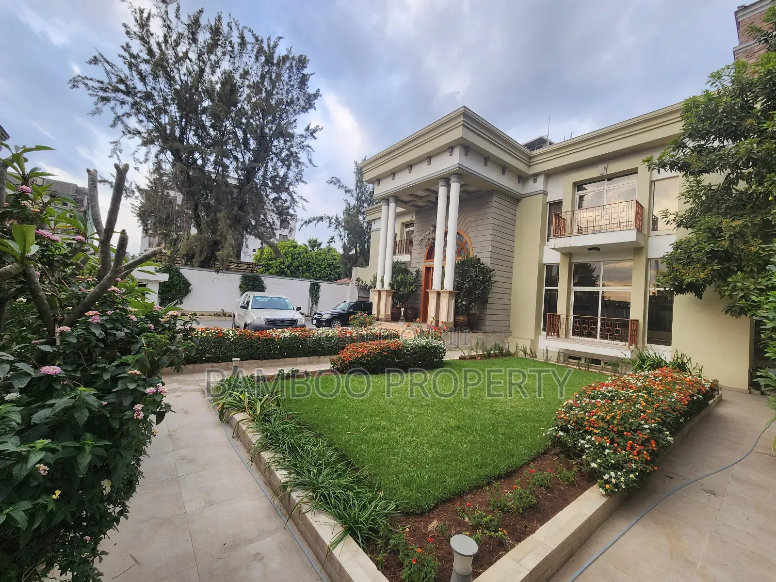 7bdrm House in Bole for rent