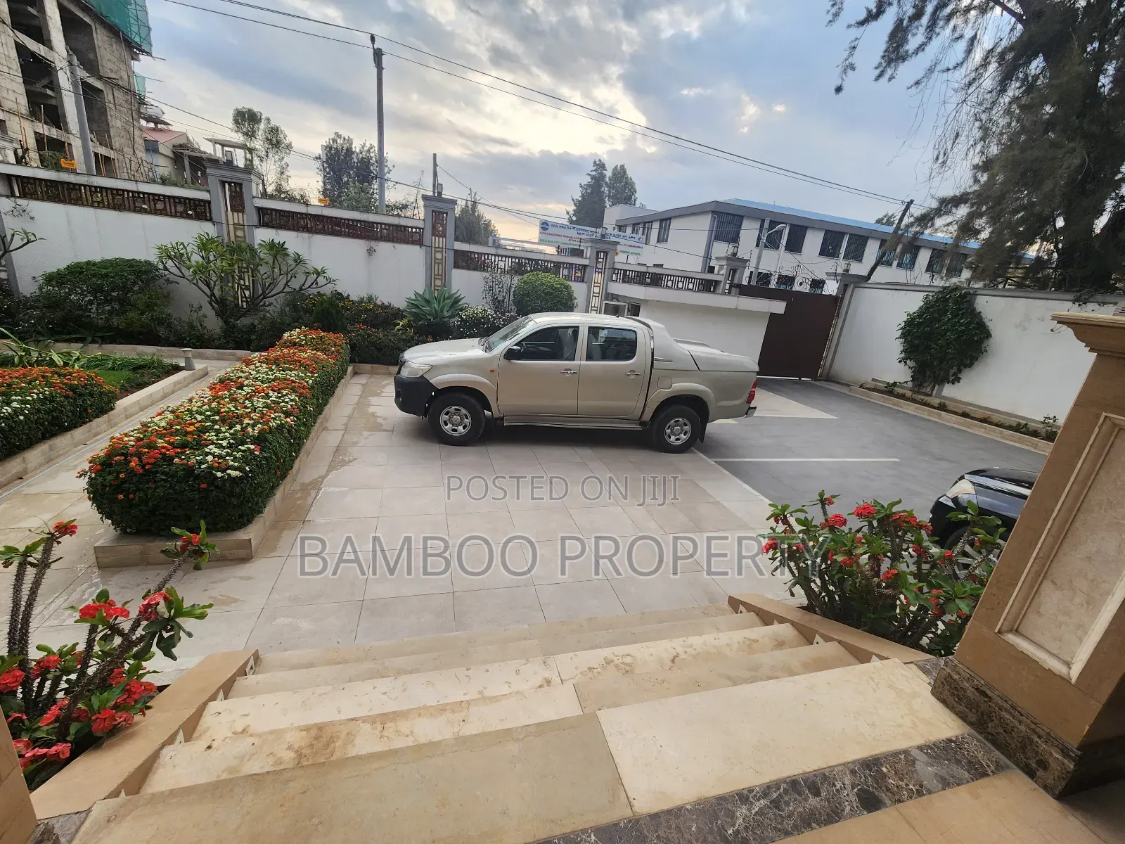 7bdrm House in Bole for rent