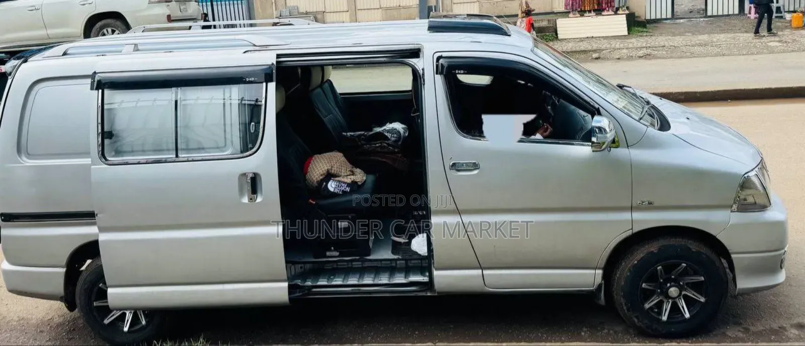 Toyota HiAce 2008 Silver