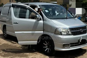 Toyota HiAce 2008 Silver