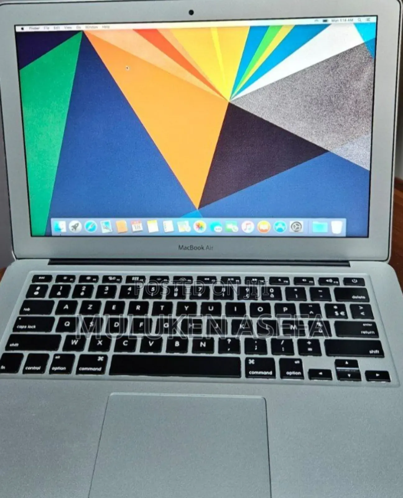 New Laptop Apple MacBook Air 2015 8GB Intel Core I5 SSD 256GB